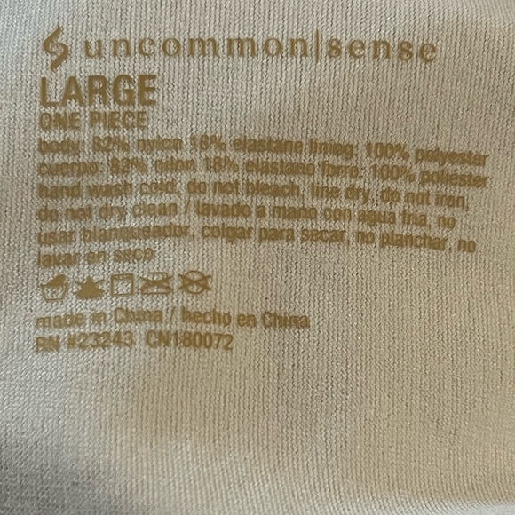 Uncommon Sense Blue & White Striped Ruffle One Piece Swim Suit Size Large - Picture 6 of 6